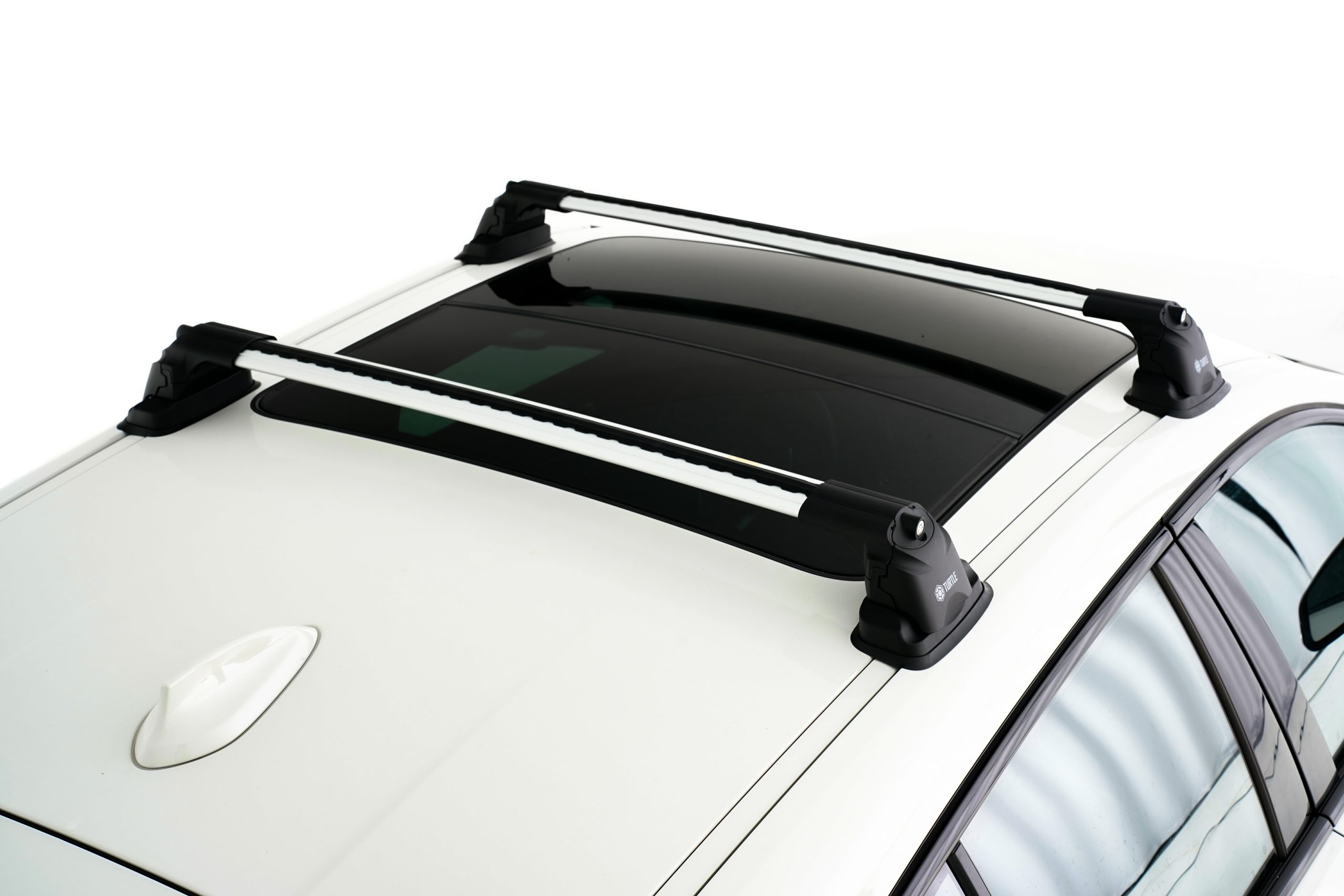 Střešní nosiče příčníky Turtle Peugeot Partner 2019-2024 fixní body, černé tyče